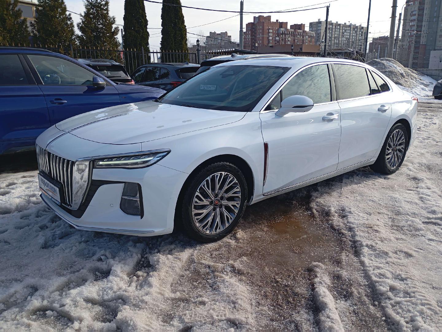 Hongqi H5 — Б/У, 2023 г. (Санкт-Петербург, 162370 км)