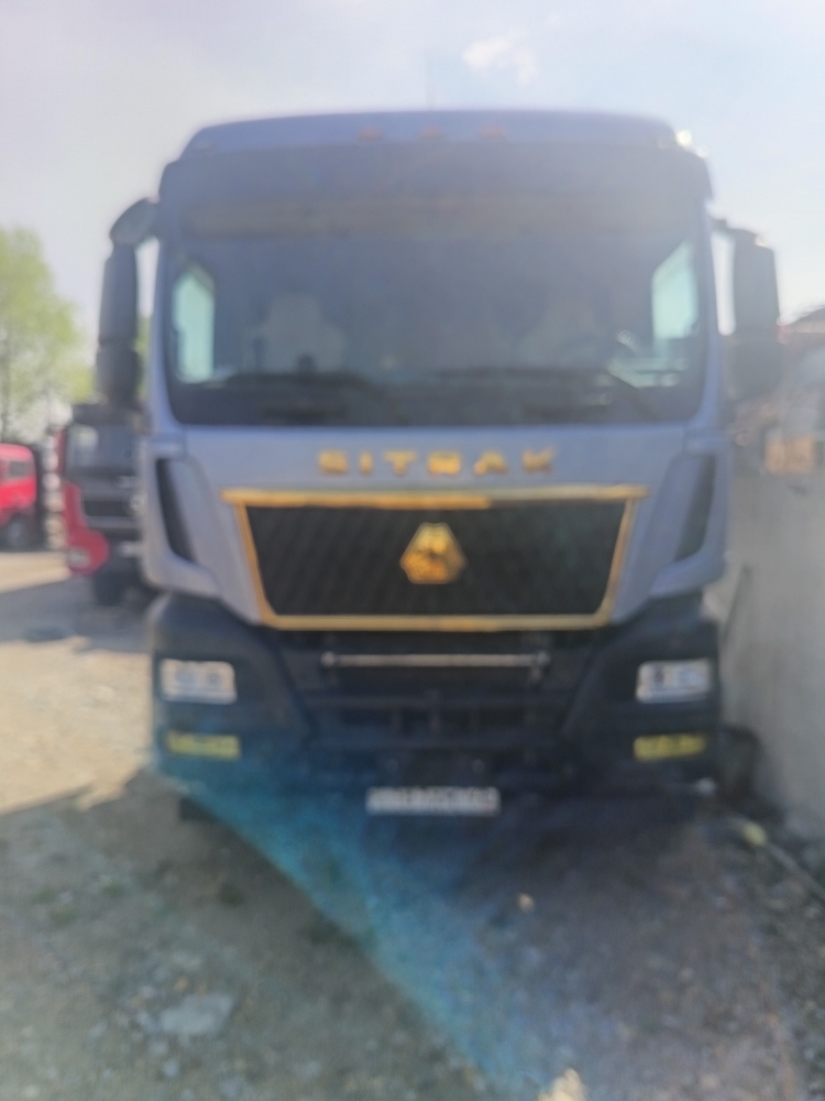 SITRAK C7H 6x4 Седельный тягач ZZ4256V364HE — Б/У, 2023 г.