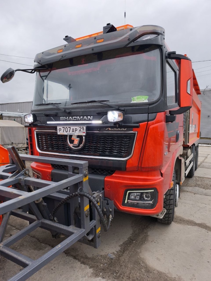Shacman (Shaanxi) SX 6x4 КДМ 5347A7S4 — Б/У, 2024 г.