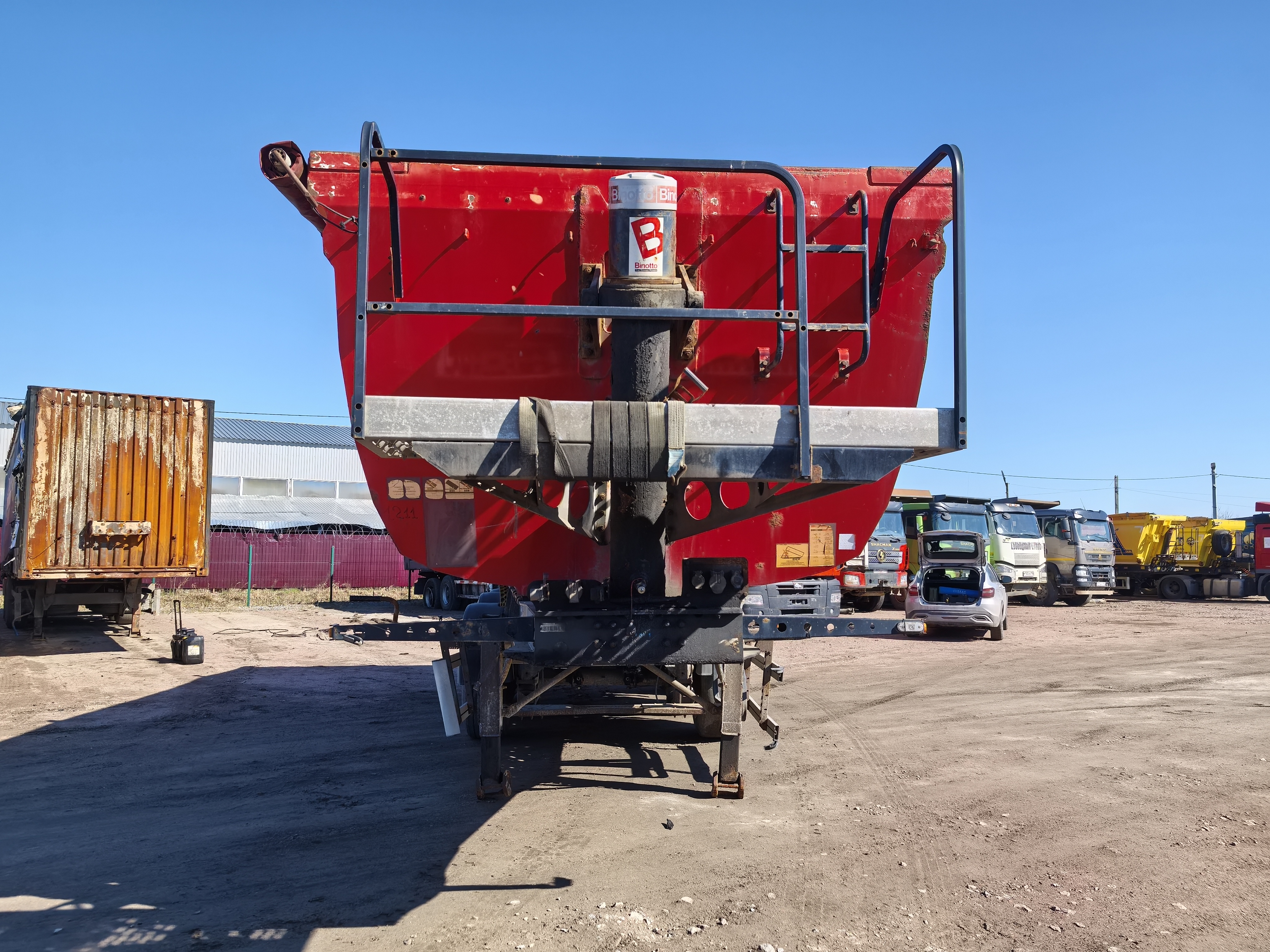 Wielton NW-3 Полуприцеп самосвальный NW3S33PK — Б/У, 2018 г.
