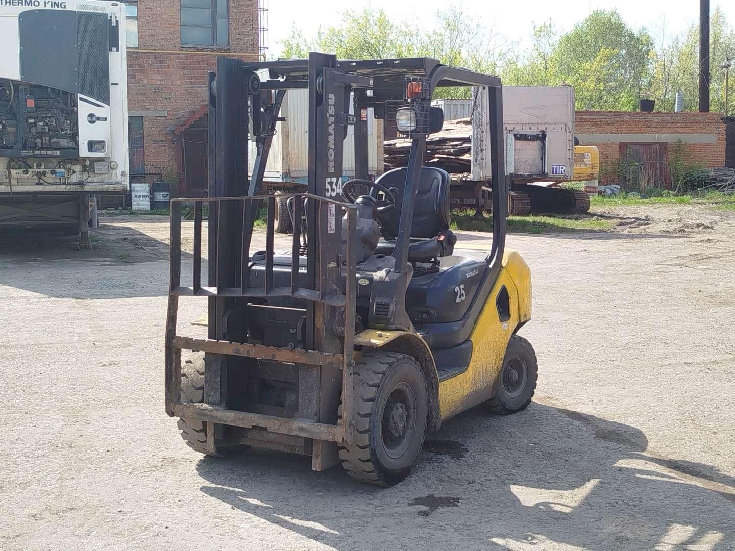 Komatsu (Комацу) FD25T-17 — Б/У, 2020 г. (Омск, 8074 м/ч)