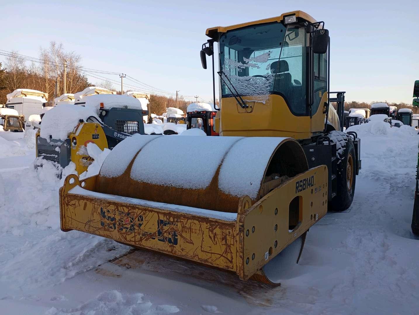 SDLG (Shandong Lingong Construction Machinery Co., PowerCat) RS8140 — Б/У, 2021 г. (Московская область, 1424 м/ч)
