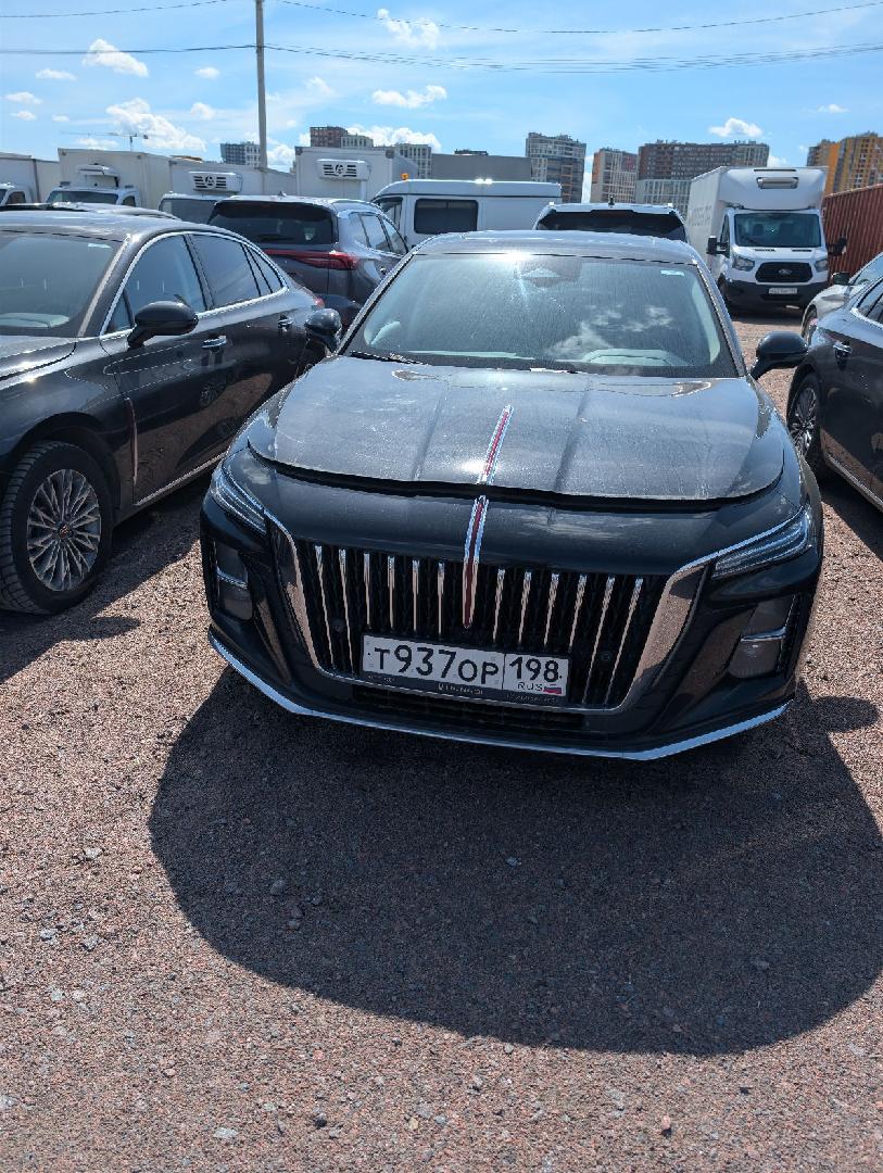 Hongqi H5 — Б/У, 2024 г. (Санкт-Петербург, 130464 км)