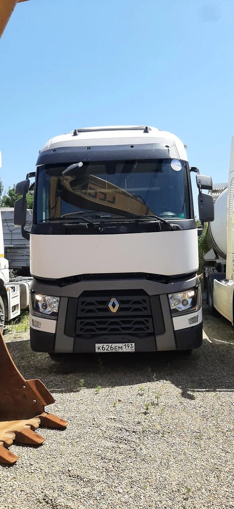 Renault T 6x2 Седельный тягач T11.460 6x2 — Б/У, 2016 г.
