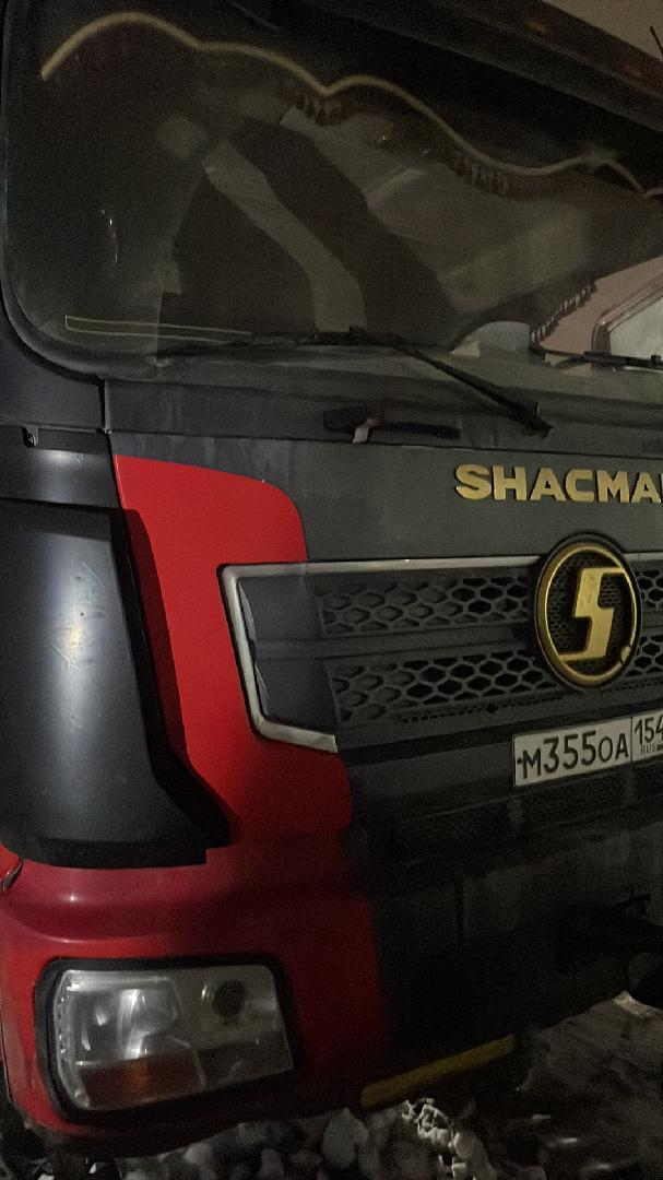 Shacman SX33186V366 — Б/У, 2022 г. (Новосибирск, 218564 км)