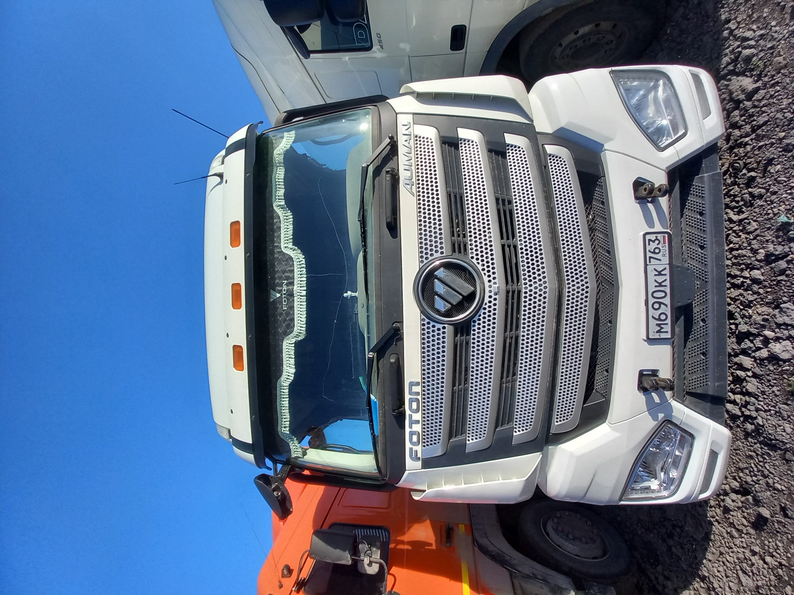Foton AUMAN 4x2 Седельный тягач BJ4189SLFKA — Б/У, 2023 г.