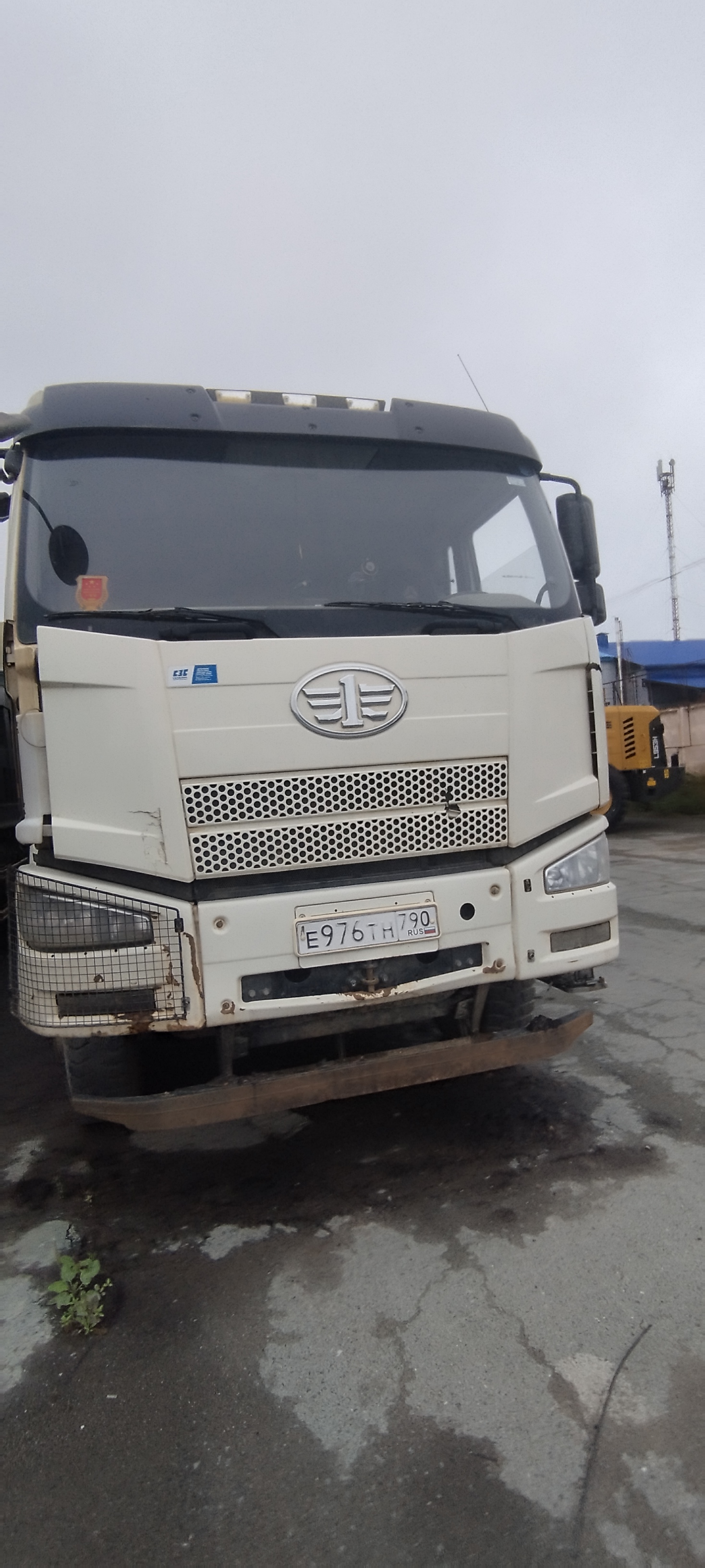 FAW J6 8x4 Самосвал CA3310P66K24T4E5 — Б/У, 2023 г.