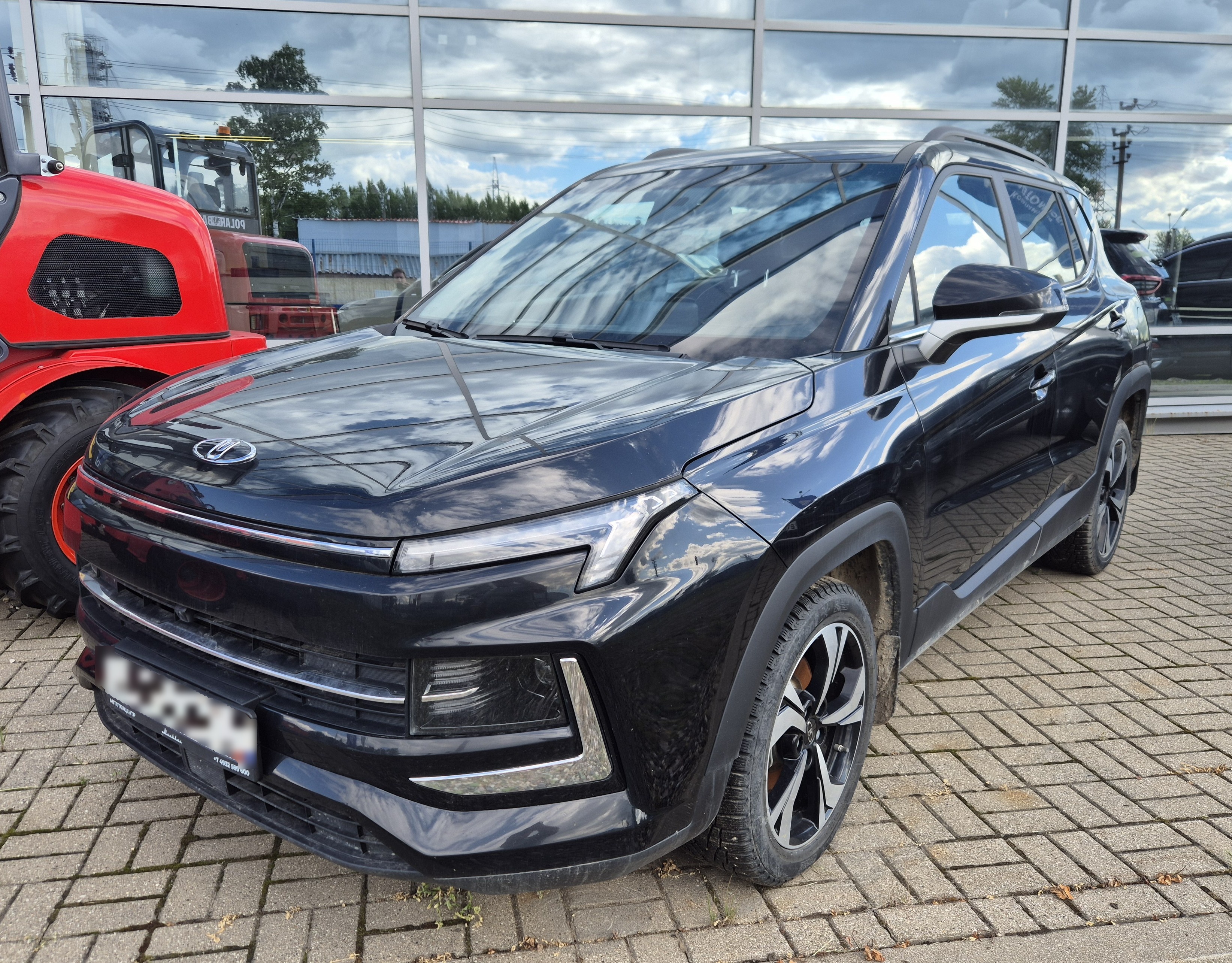 МОСКВИЧ Стандарт Плюс 1.5T CVT — Б/У, 2024 г.