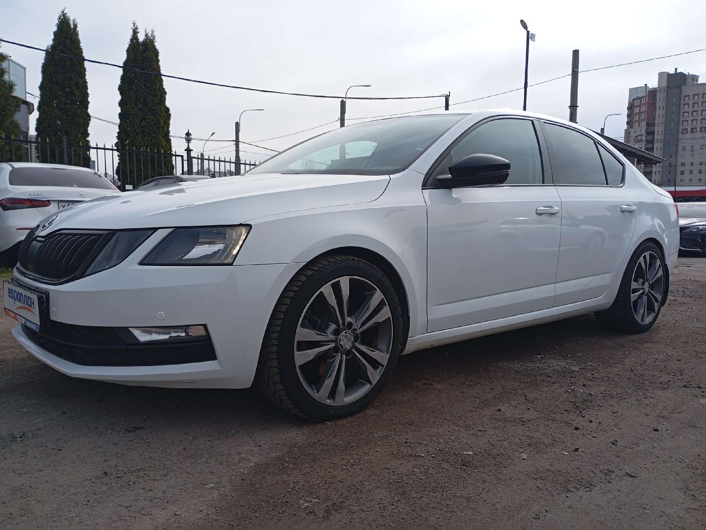 Skoda Octavia — Б/У, 2018 г. (Санкт-Петербург, 154404 км)