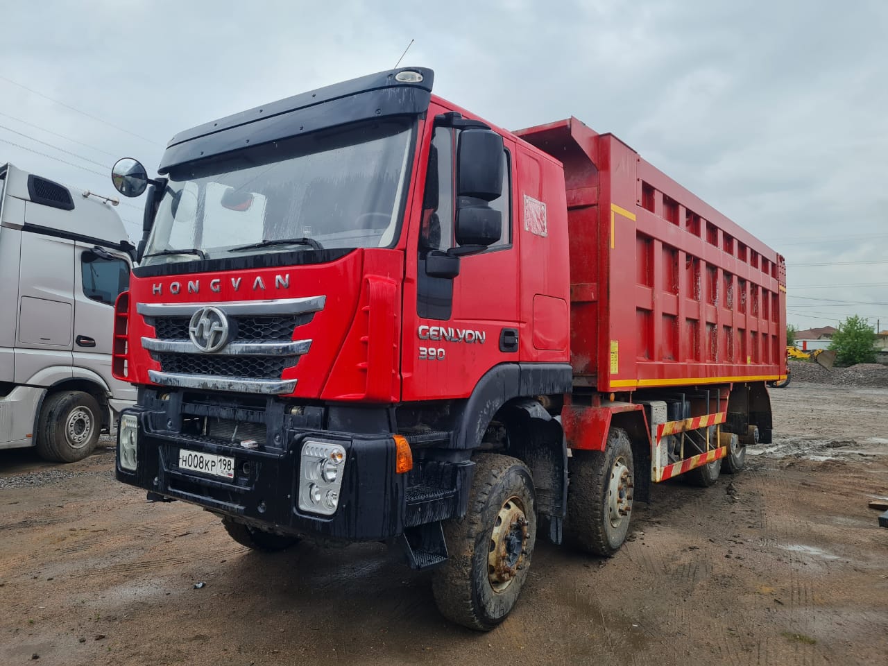 HONGYAN CQ3406HV39 — Б/У, 2022 г.