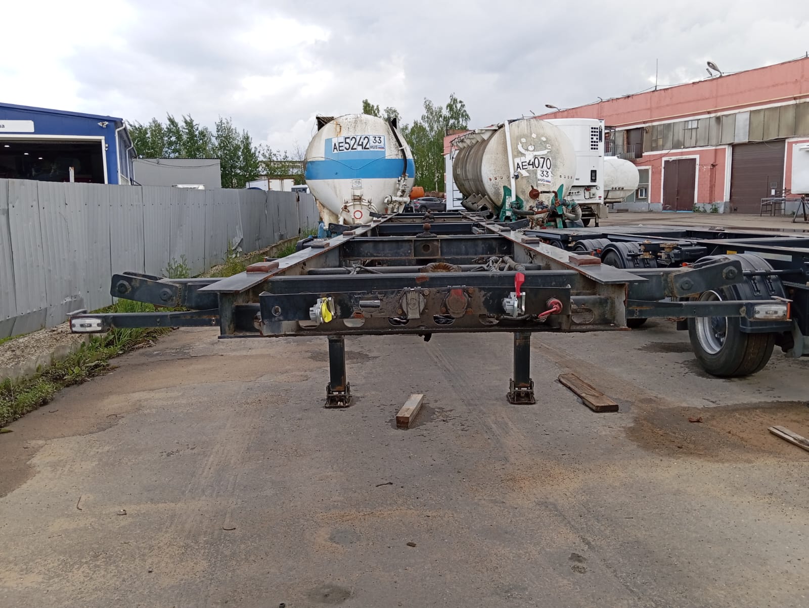 Автомастер АМ9560 Полуприцеп зерновоз AM9560-30S — Б/У, 2023 г.