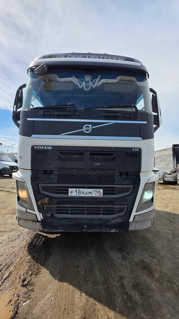 Volvo FH 4x2 Седельный тягач FH-TRUCK — Б/У, 2017 г.