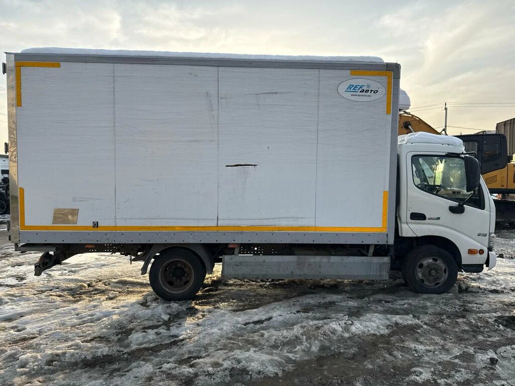 РЕФАВТО 27620A на шасси HINO 300 4x2 Изотермический/рефрижератор 1757J3 — Б/У, 2021 г.