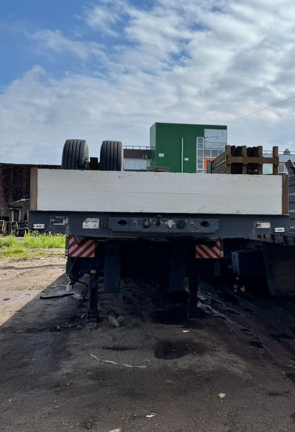 Политранс 94183 Полуприцеп тяжеловоз 3 оси 94183-010 — Б/У, 2023 г.