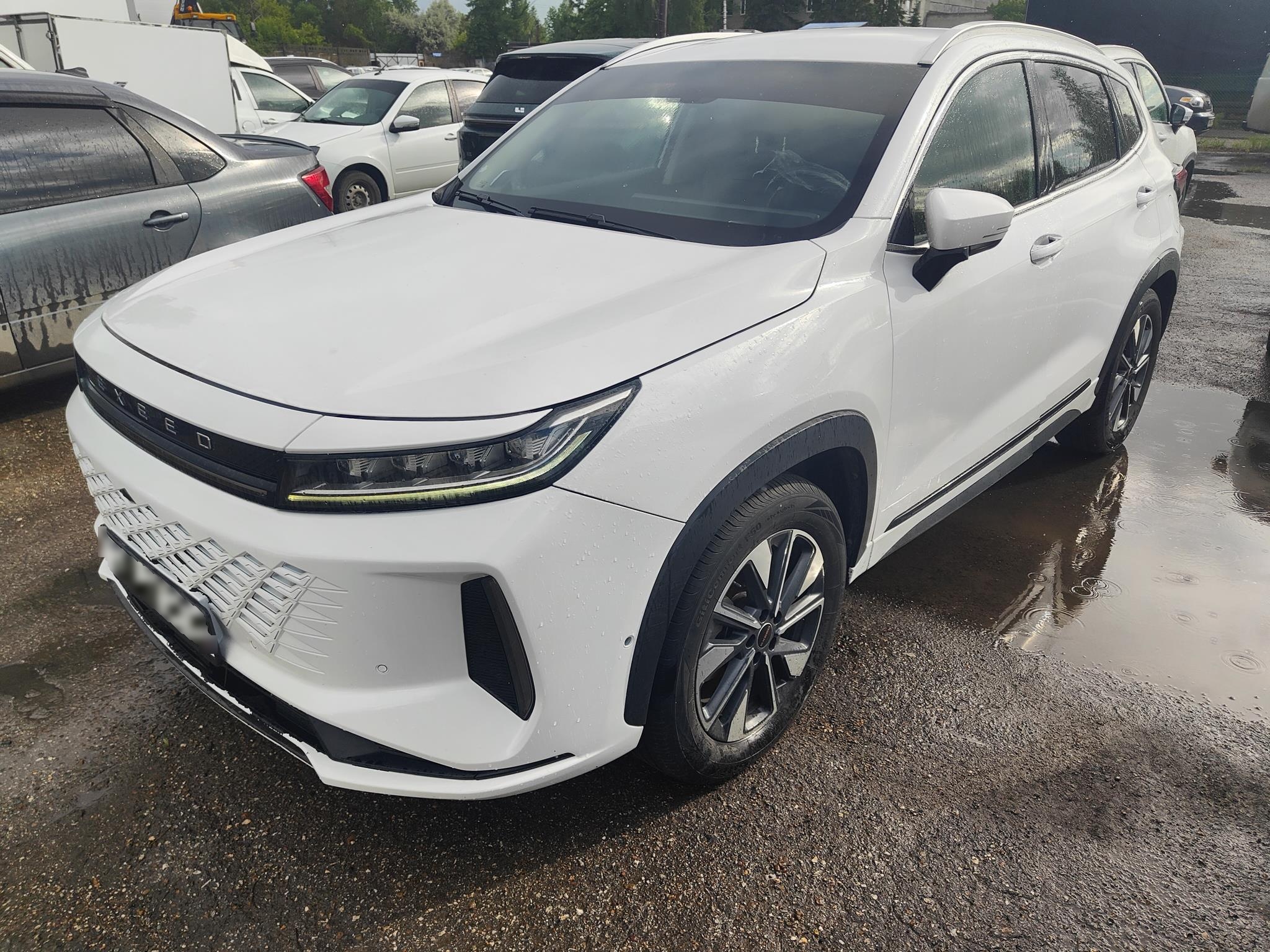 EXEED Luxury 1.5T CVT 2WD — Б/У, 2023 г.