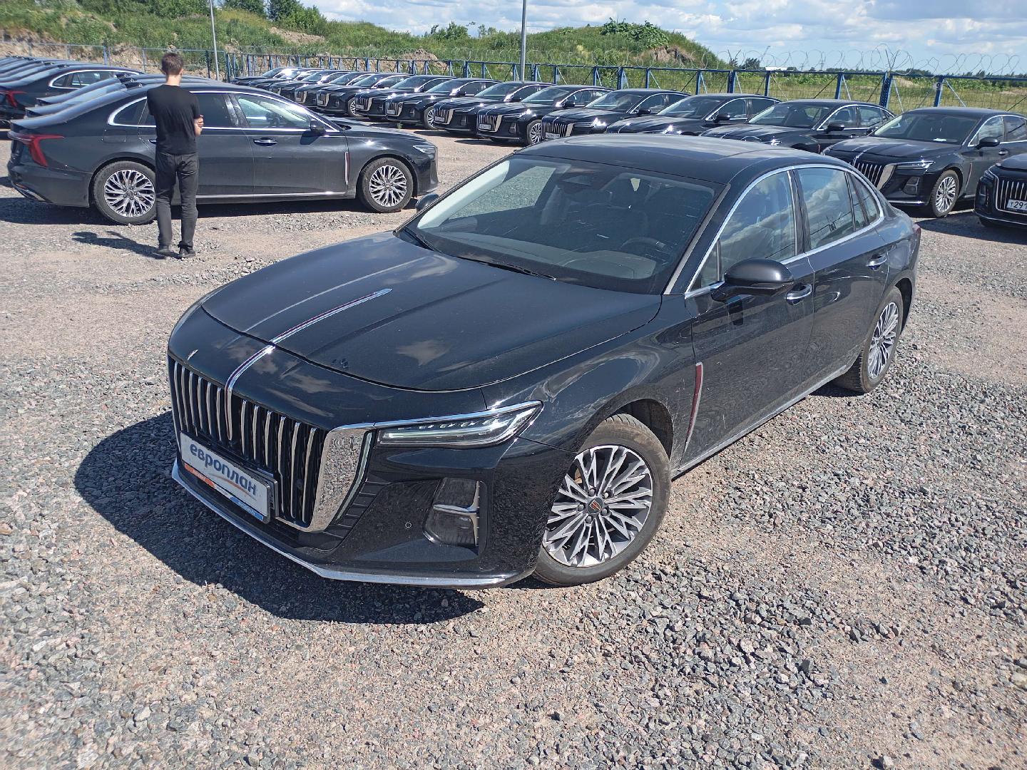 Hongqi H5 — Б/У, 2024 г. (Санкт-Петербург, 77957 км)