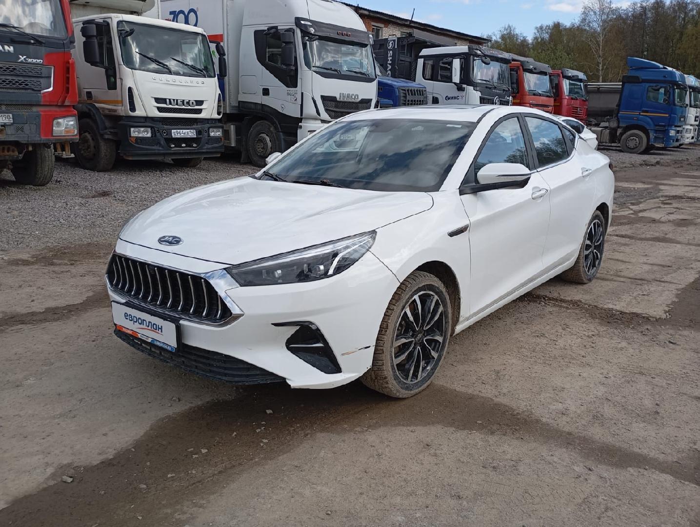 JAC J7 — Б/У, 2022 г. (Санкт-Петербург, 143645 км)