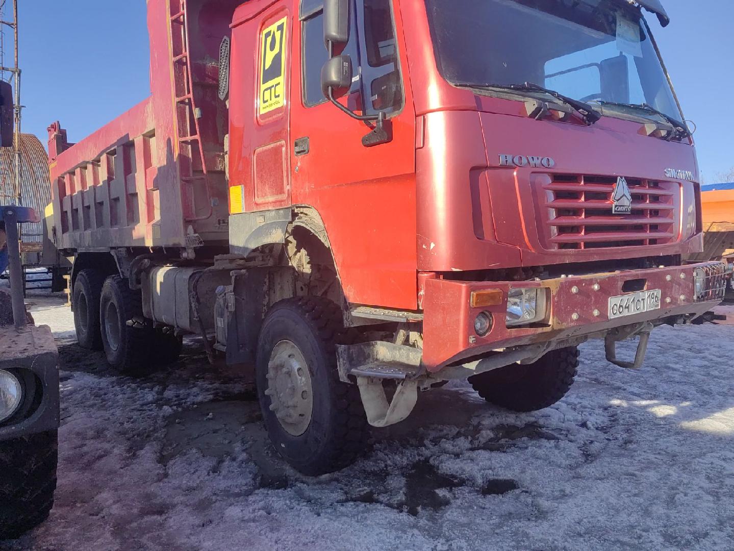 Howo ZZ3327S3857E — Б/У, 2022 г. (Усинск, 130000 км)