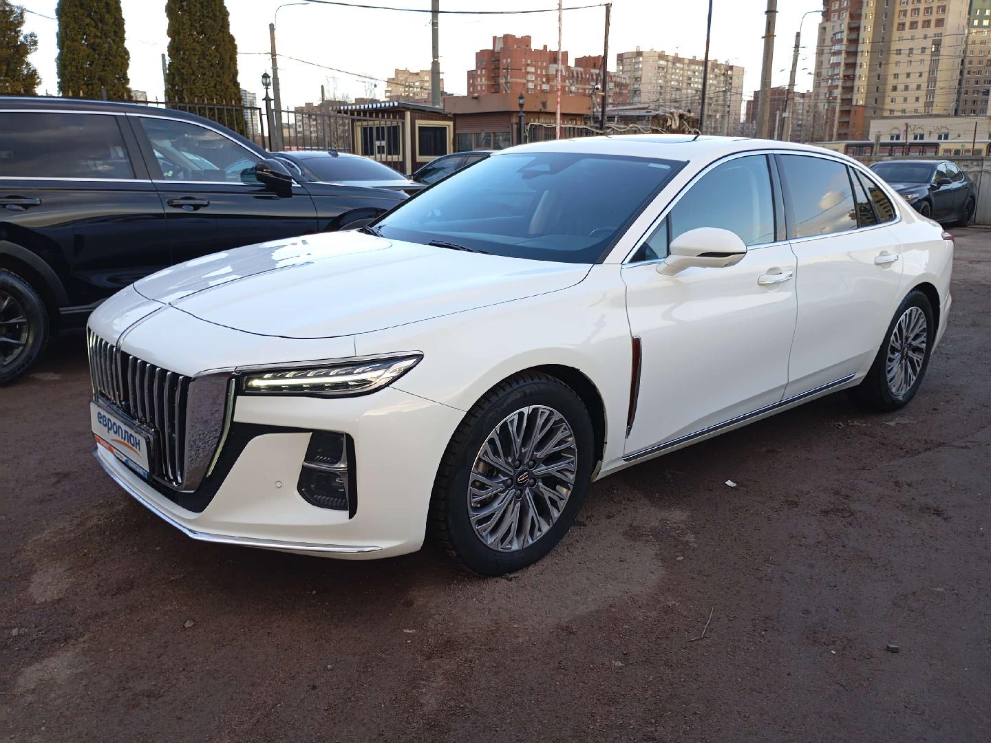 Hongqi H5 — Б/У, 2023 г. (Санкт-Петербург, 153172 км)