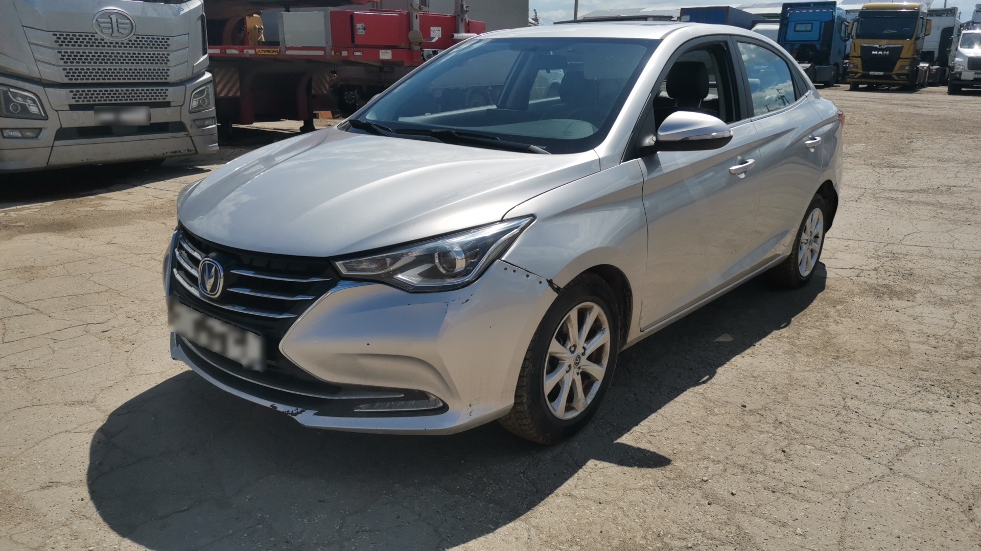 CHANGAN DLX 1.5 5DCT (I поколение) — Б/У, 2023 г.