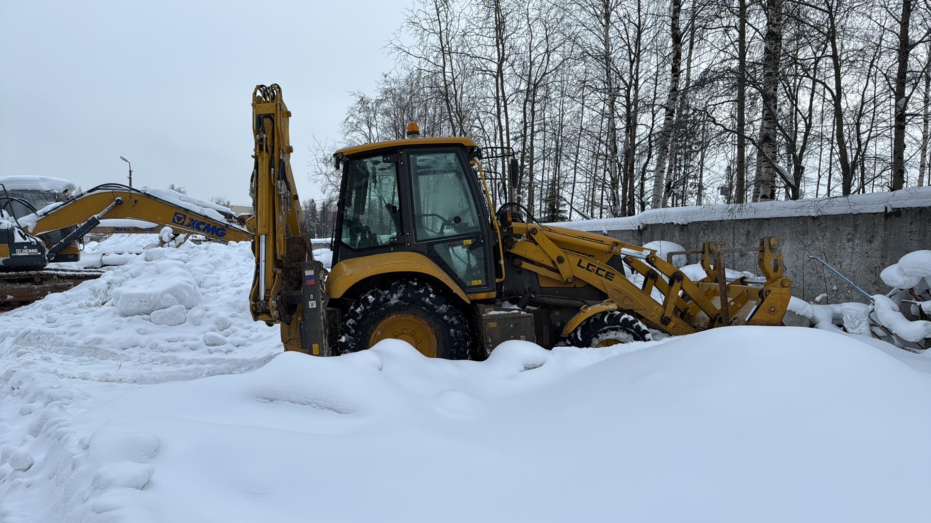 SDLG (Shandong Lingong Construction Machinery Co., PowerCat) B877F — Б/У, 2025 г. (Сыктывкар, новый)