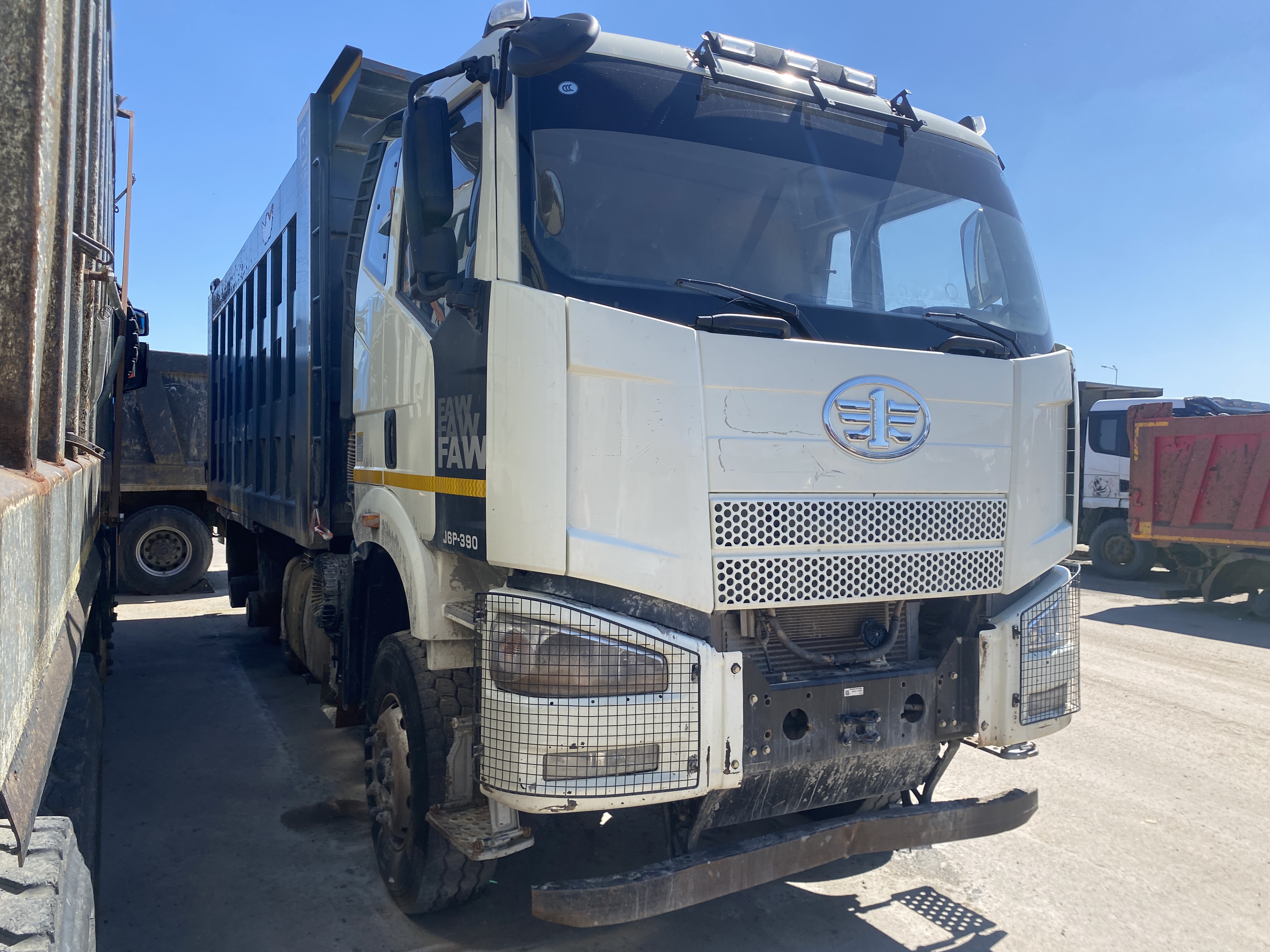 FAW J6 6x4 Самосвал CA3250P66K24T1E5 — Б/У, 2023 г.