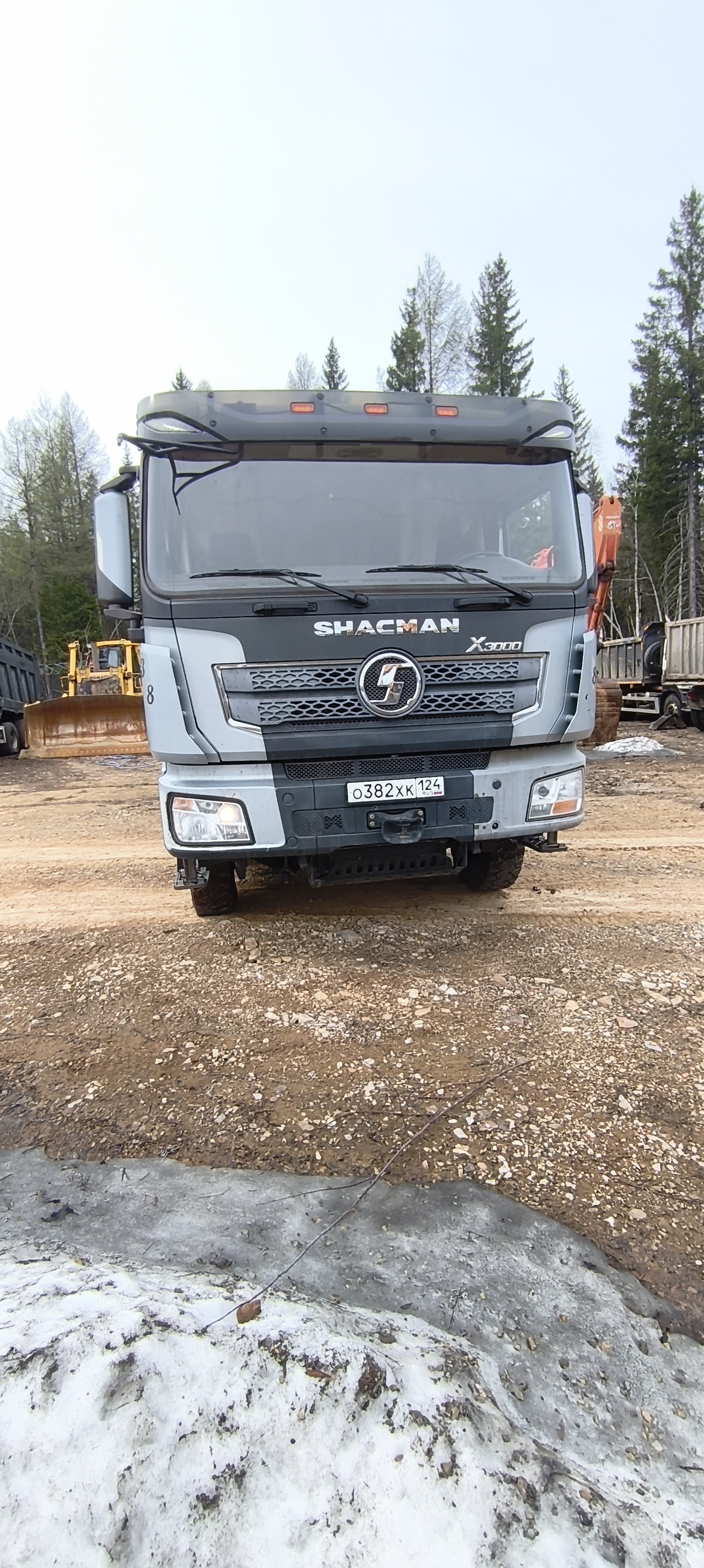 Shacman (Shaanxi) SX 8x4 Самосвал SX331863366 — Б/У, 2023 г.