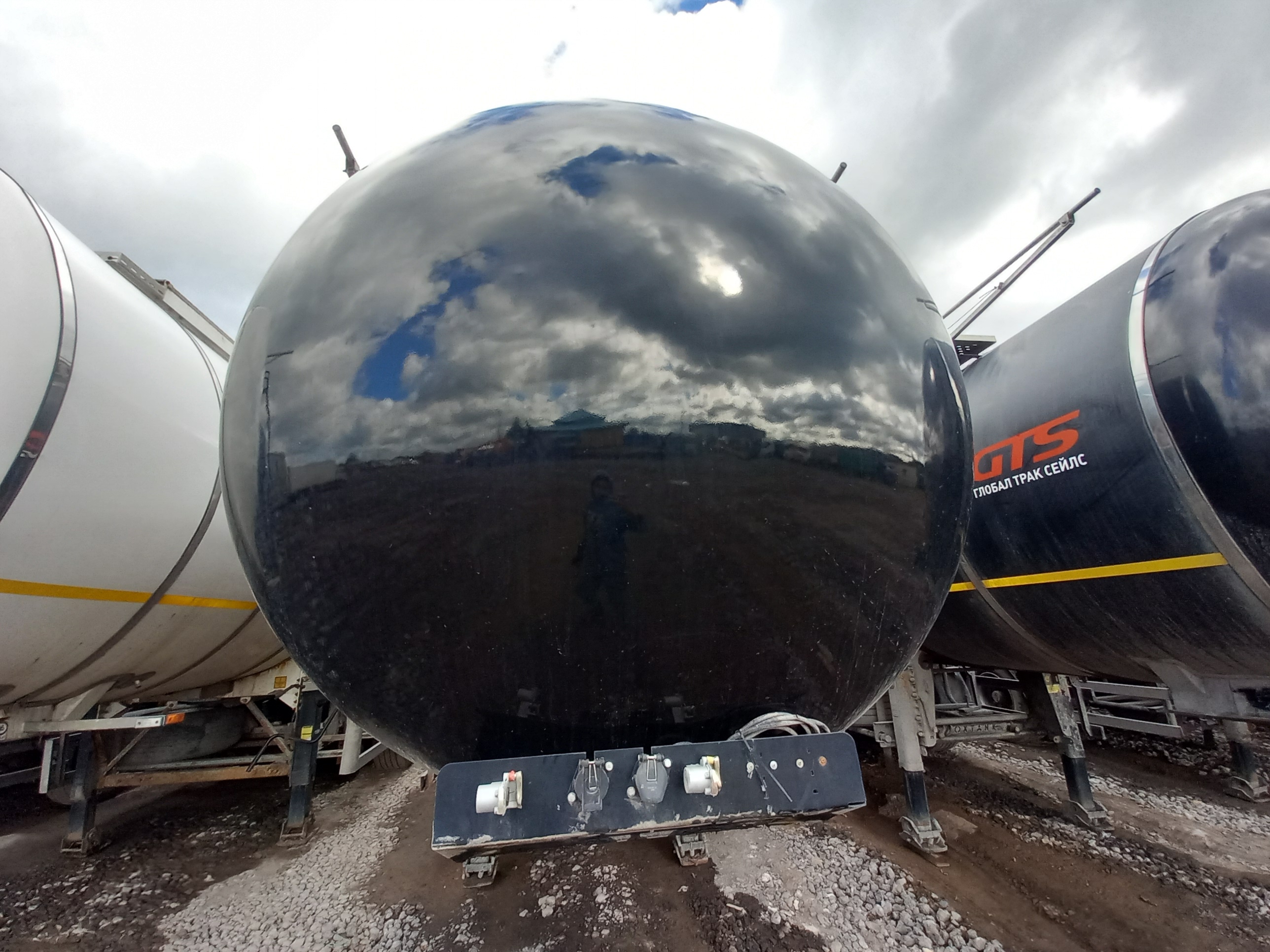 FoxTank 8777 Полуприцеп цистерна 877721 — Б/У, 2024 г.