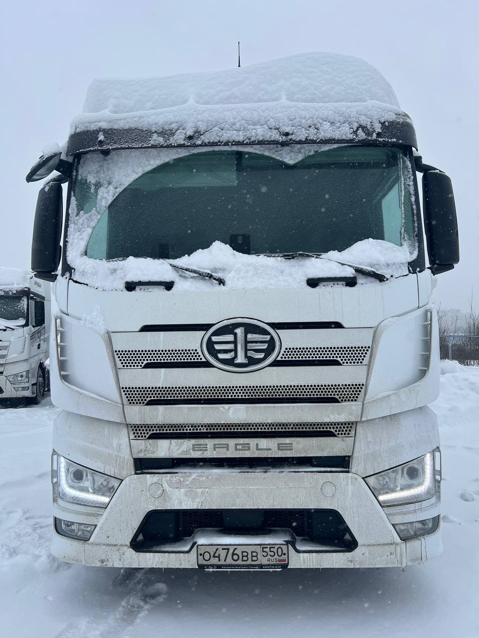 FAW J7 4x2 Седельный тягач CA4180P77K25E5 — Б/У, 2023 г.