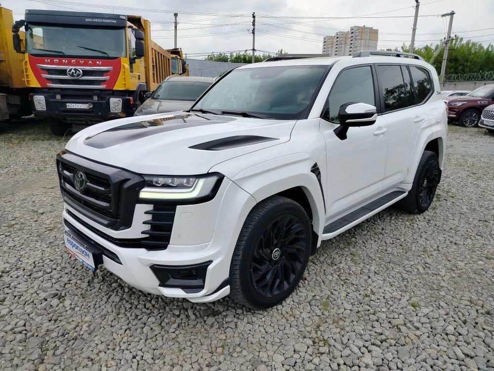 Toyota Land Cruiser 300 — Б/У, 2021 г. (Екатеринбург, 139152 км)