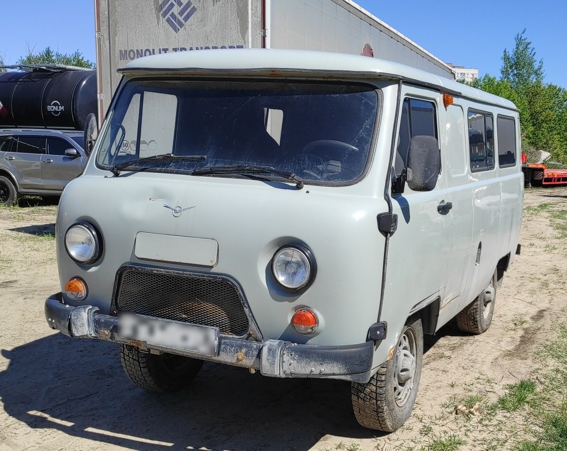 UAZ 7 мест 2.7 5MT — Б/У, 2023 г.
