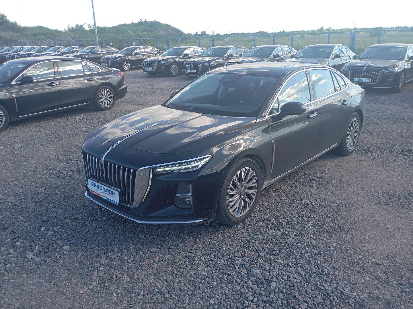 Hongqi H5 — Б/У, 2024 г. (Санкт-Петербург, 108881 км)