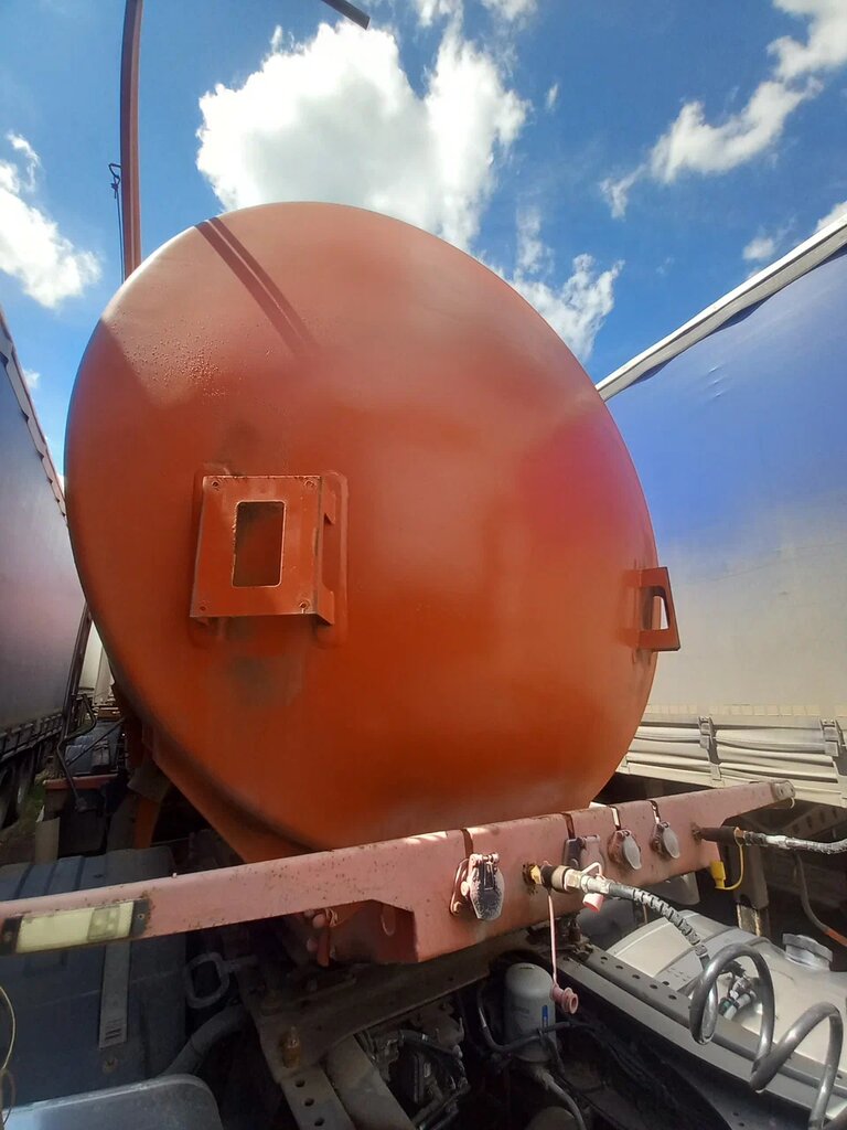 FoxTank 8777 Полуприцеп цистерна 877721 — Б/У, 2017 г.