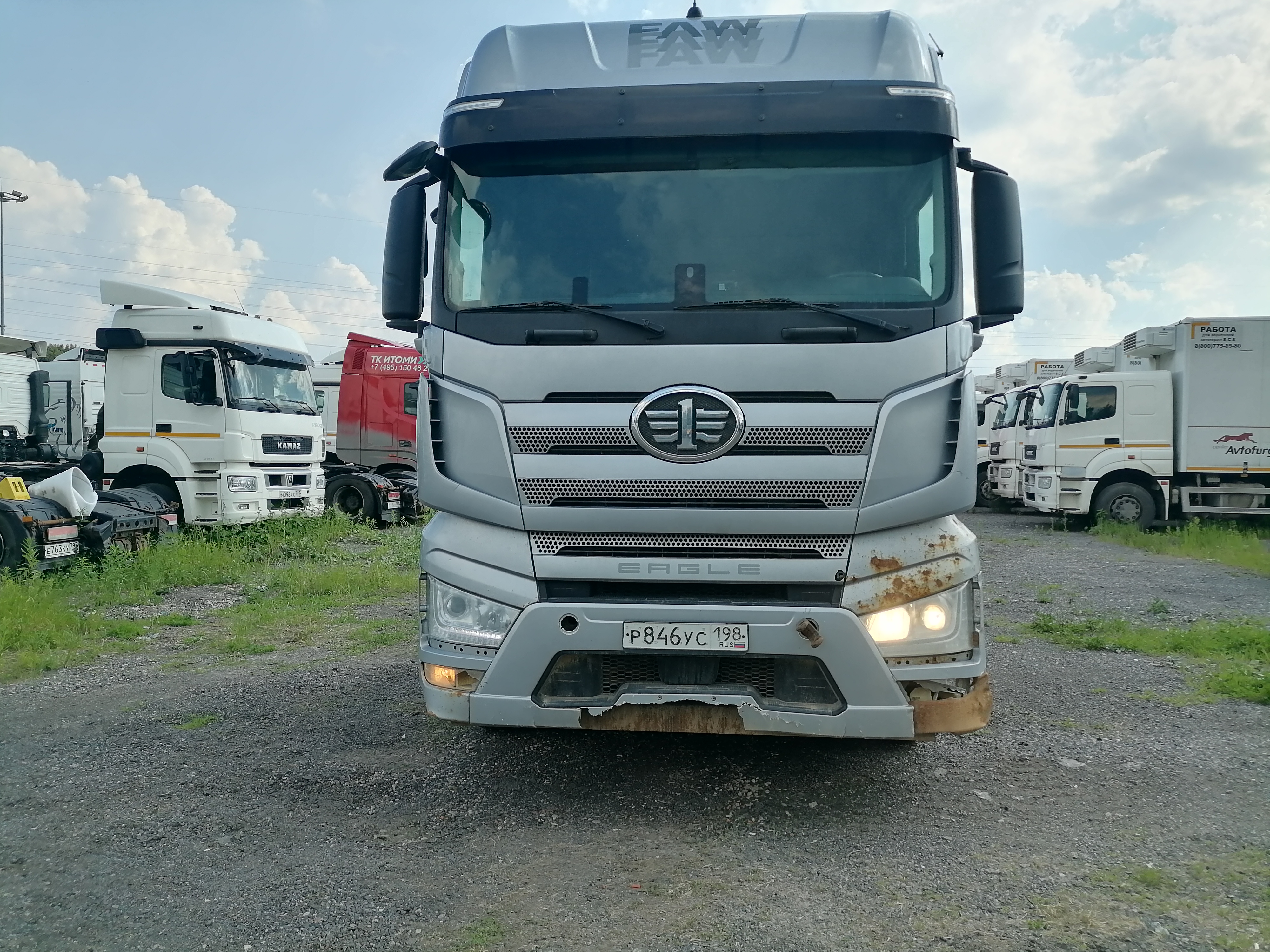 FAW J7 4x2 Седельный тягач CA4180P77K25E5 — Б/У, 2023 г.