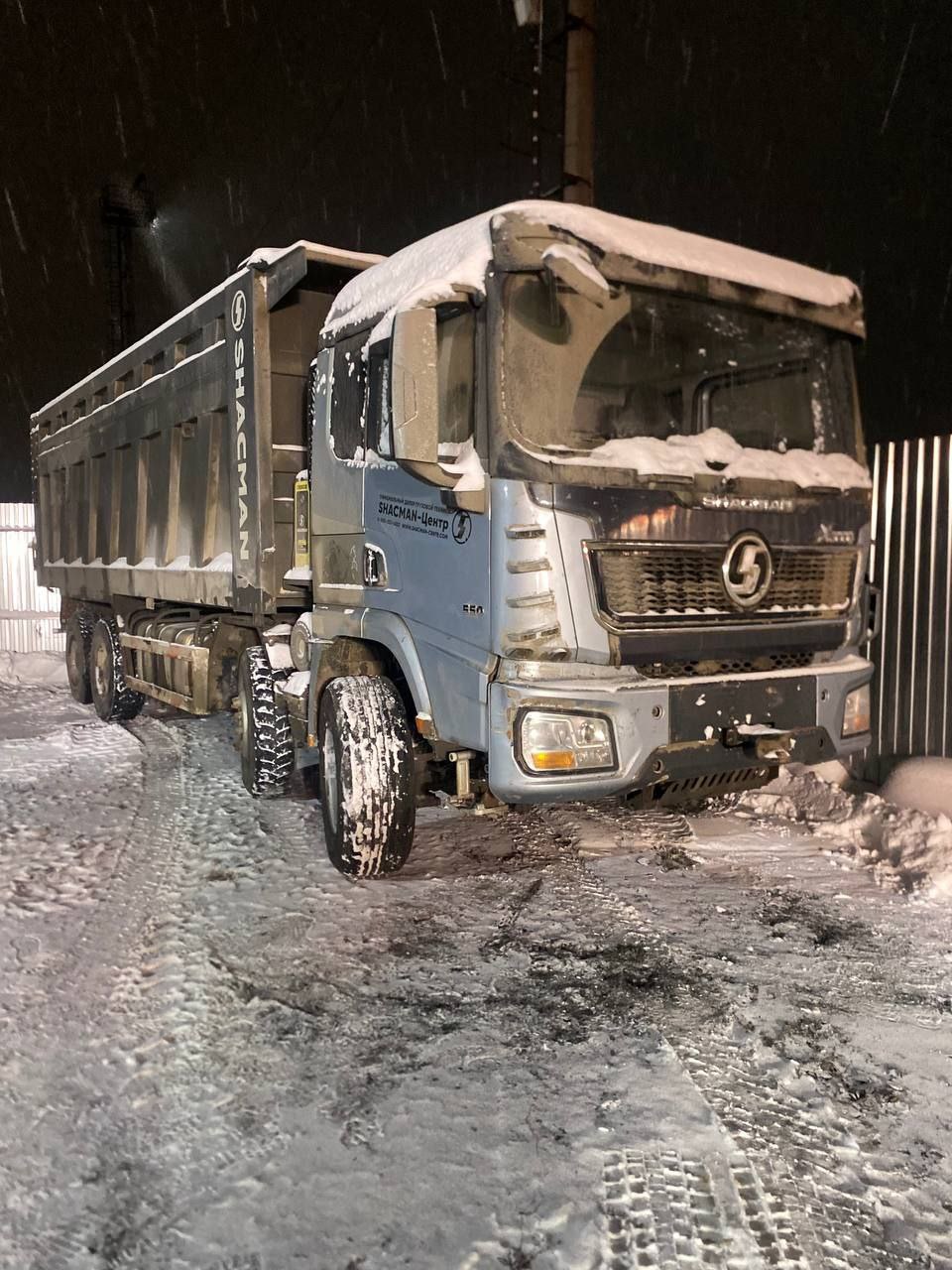 Shacman (Shaanxi) SX 8x4 Самосвал SX331863366 — Б/У, 2024 г.