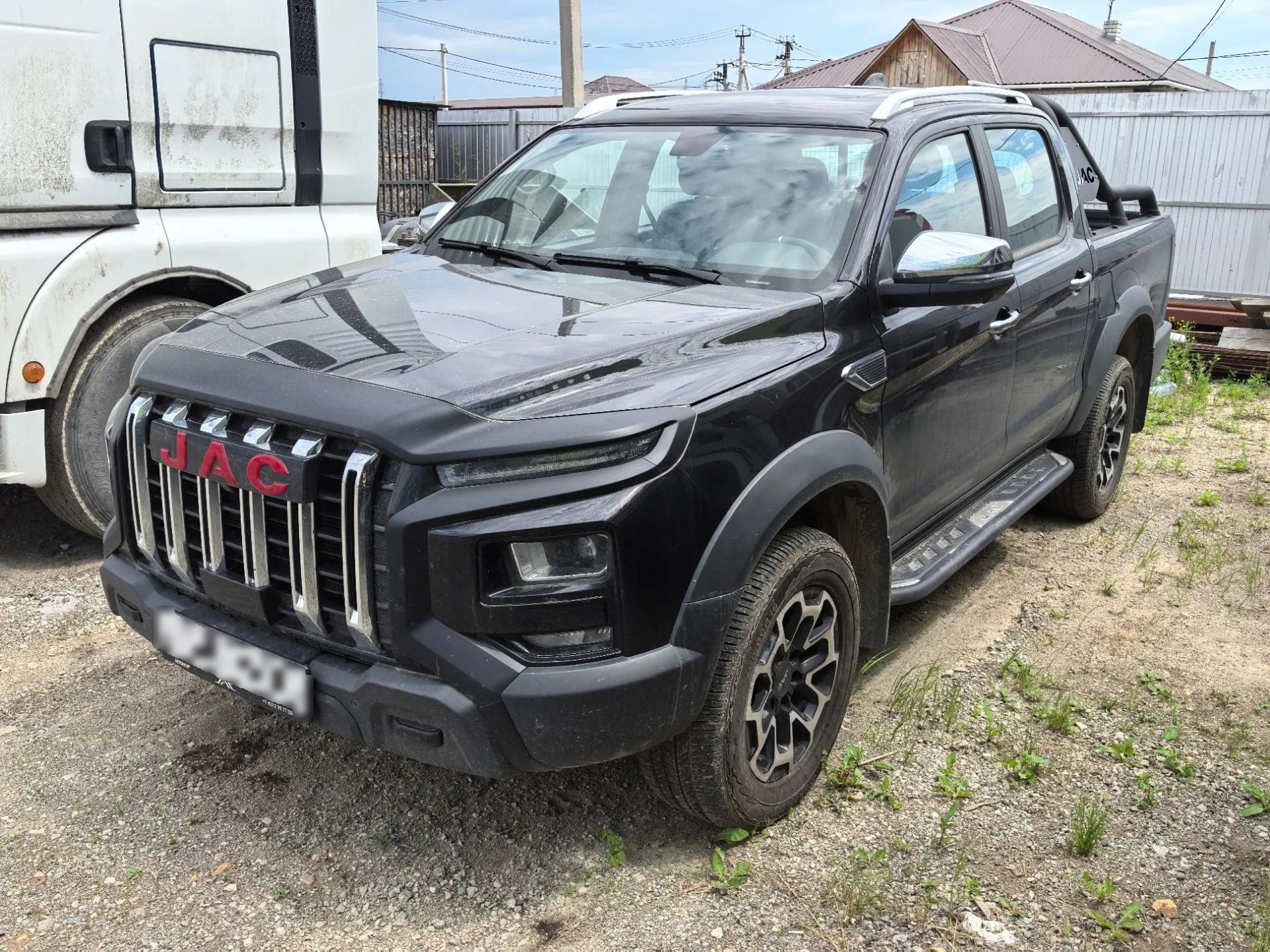 JAC EXPLORE 2.0Т АТ (I поколение) — Б/У, 2024 г.