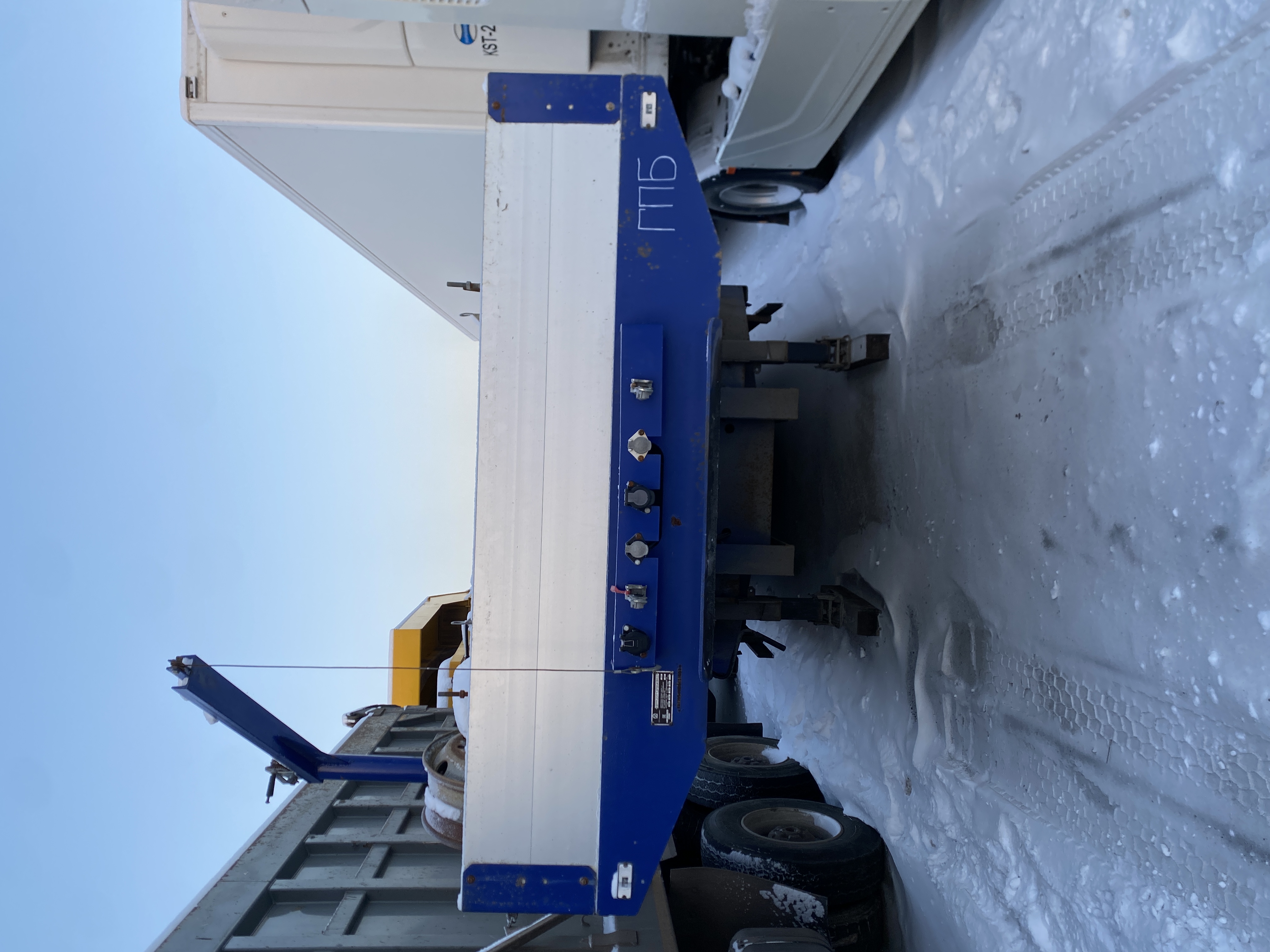 АВТОСПЕЦСЕРВИС 9359 Полуприцеп тяжеловоз 4 оси 935913-0000010 — Б/У, 2023 г.