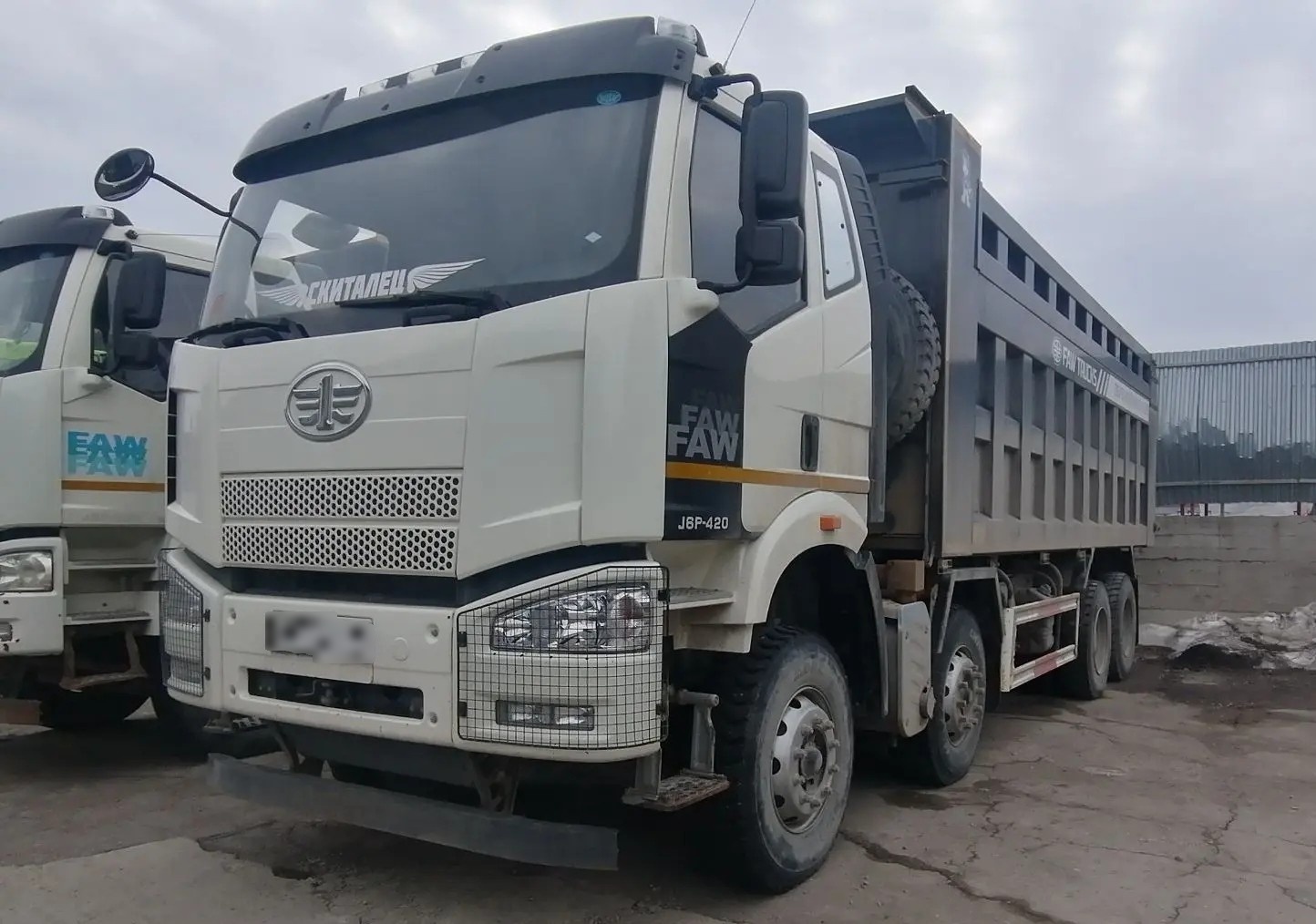 FAW CA3310P66K24T4E5 — Б/У, 2023 г.