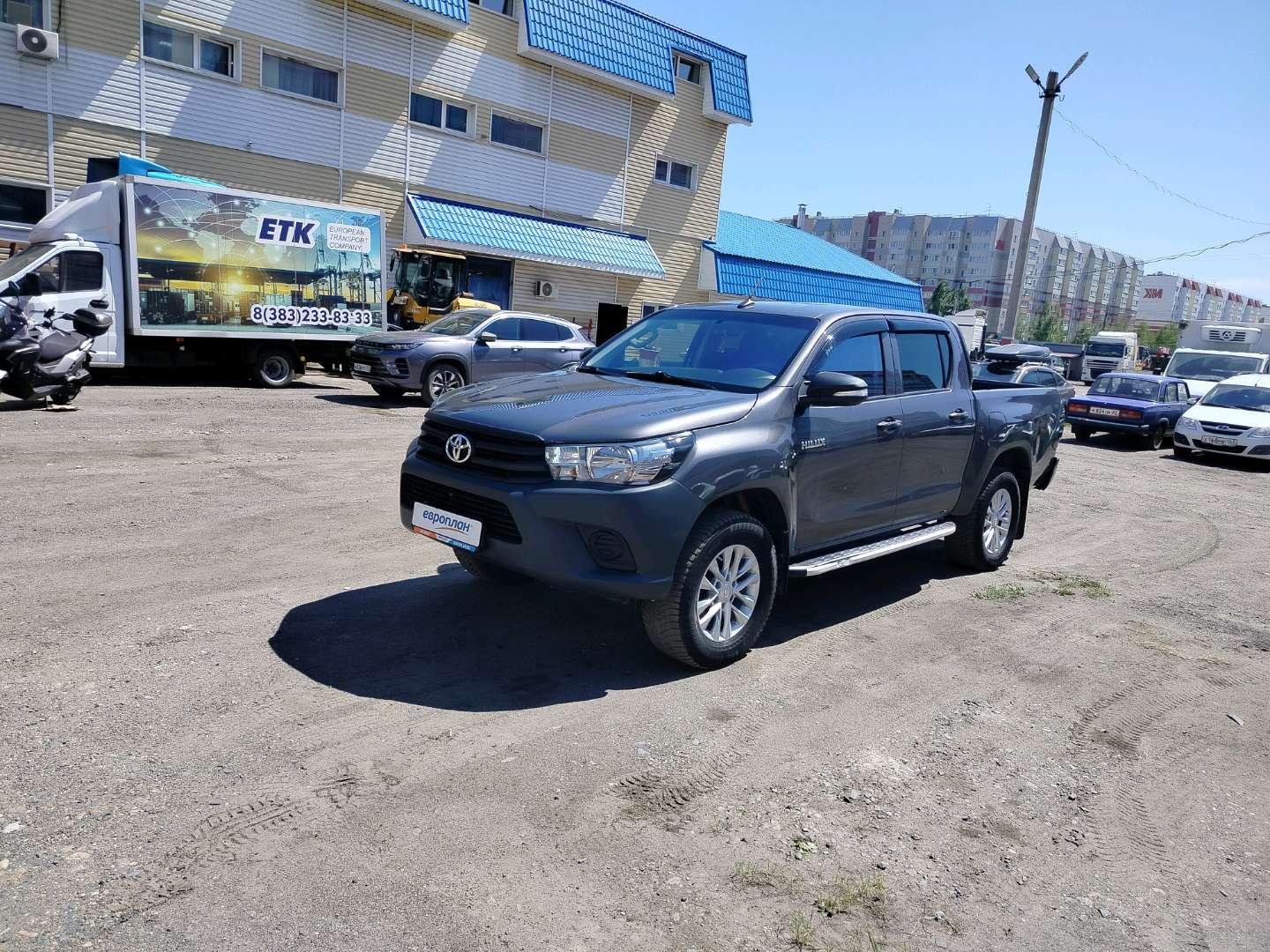 Toyota Hilux — Б/У, 2018 г. (Барнаул, 389958 км)