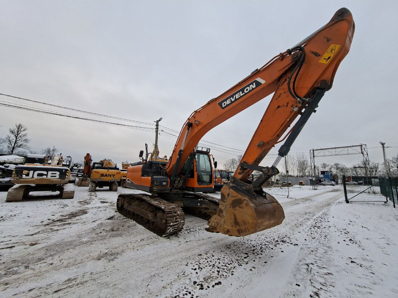 Doosan DX220 Экскаватор DX220LC-7M — Б/У, 2024 г.