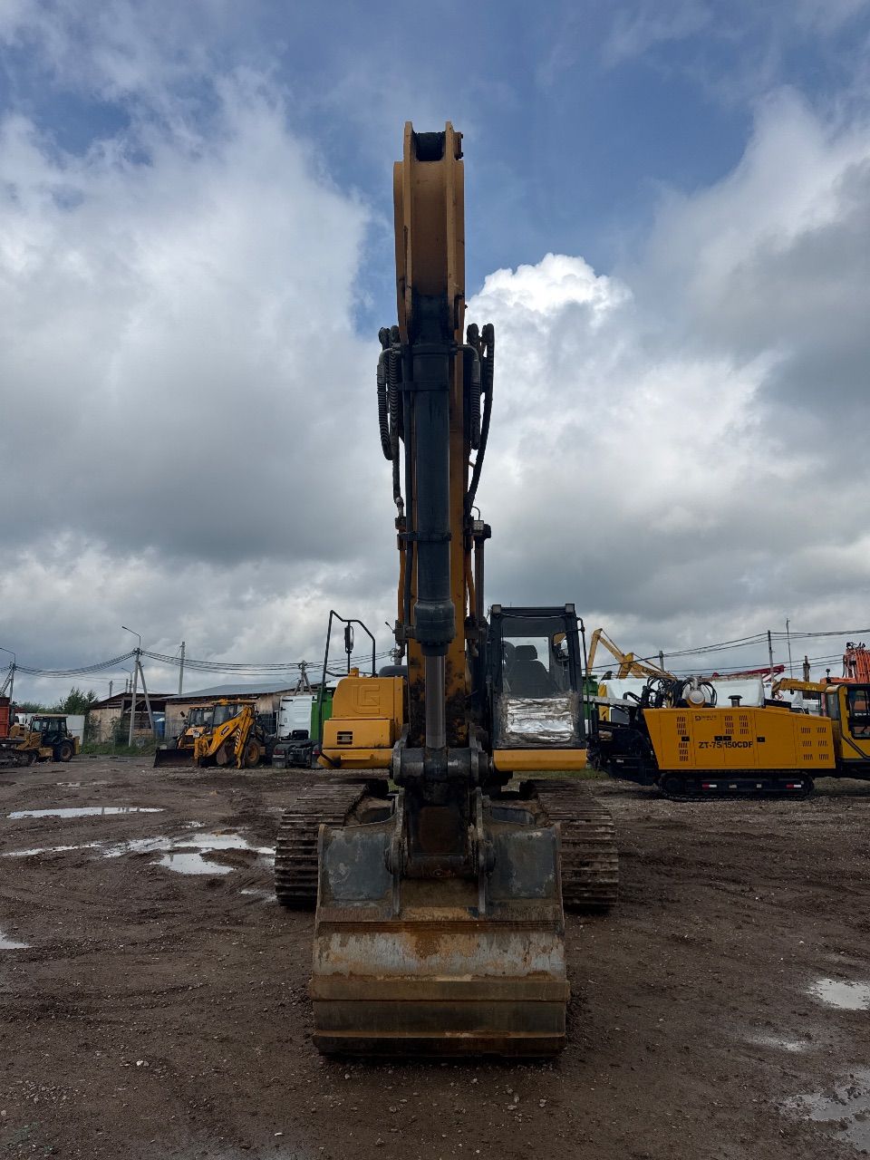LiuGong CLG933 Экскаватор CLG933E — Б/У, 2022 г.