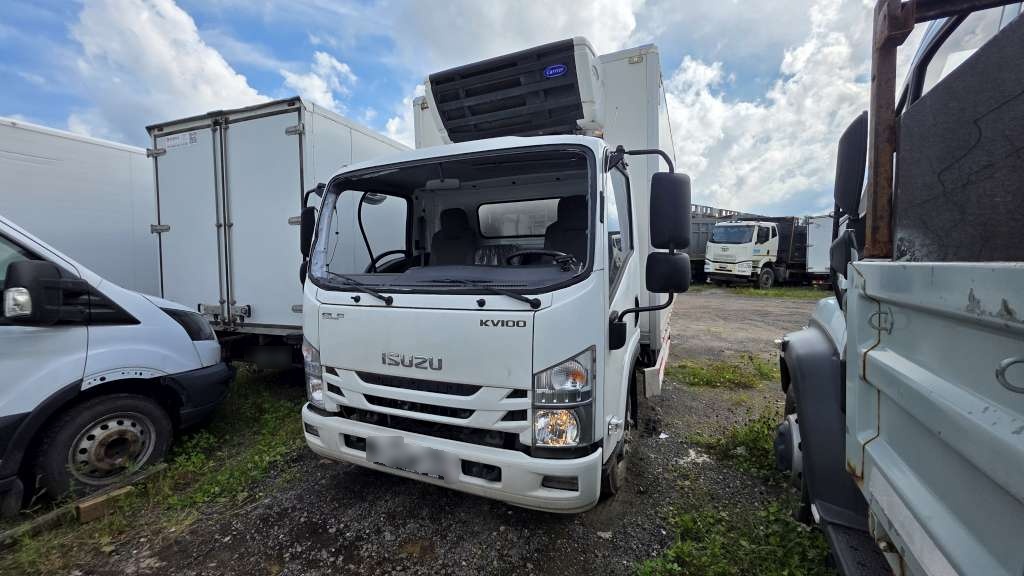 ISUZU ELF KV100 рефрижератор — Б/У, 2024 г.