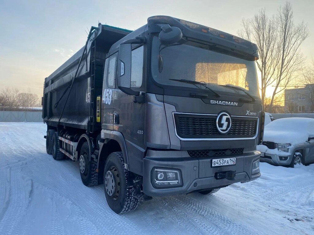 Shacman (Shaanxi) SX 8x4 Самосвал SX33186V366 — Б/У, 2024 г.