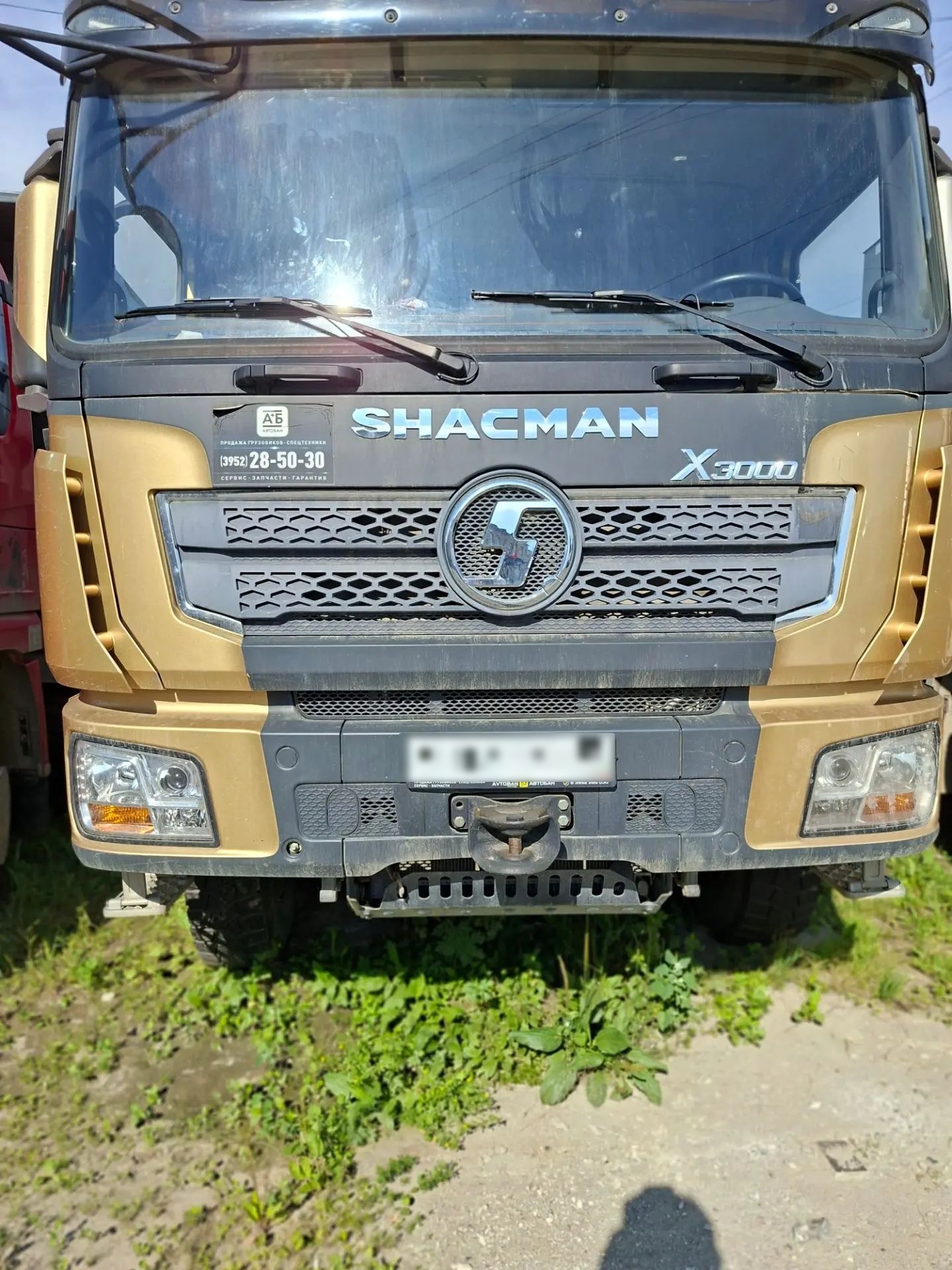 Shacman (Shaanxi) SX* 8x4 Самосвал — Б/У, 2022 г.