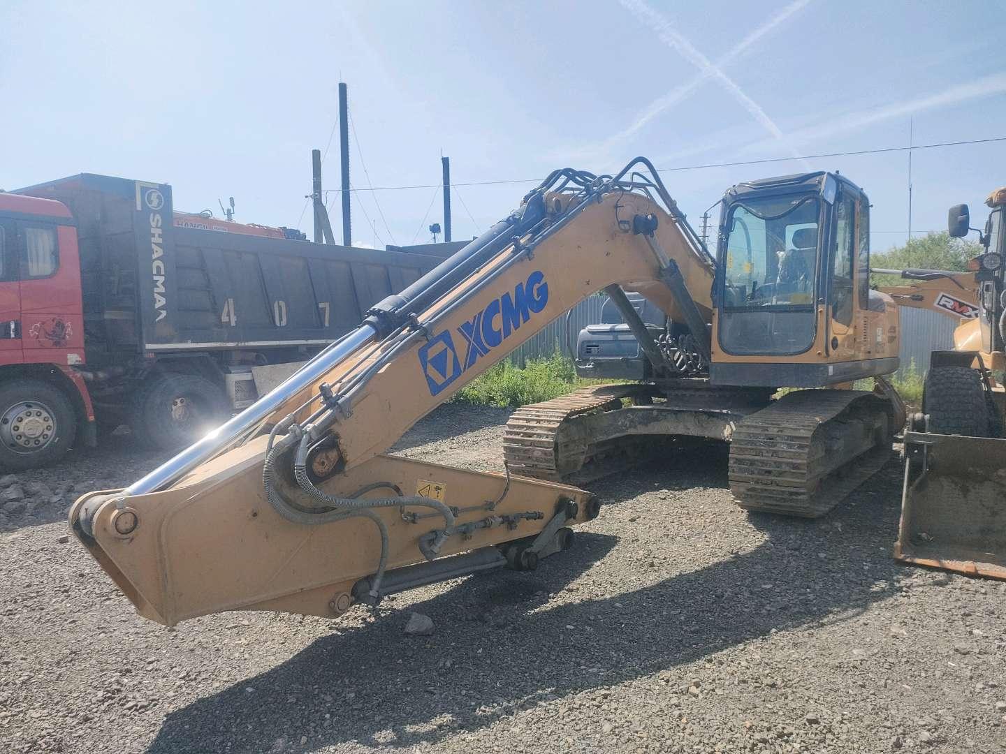 XCMG XE215C — Б/У, 2023 г. (Хабаровск, 1860 м/ч)