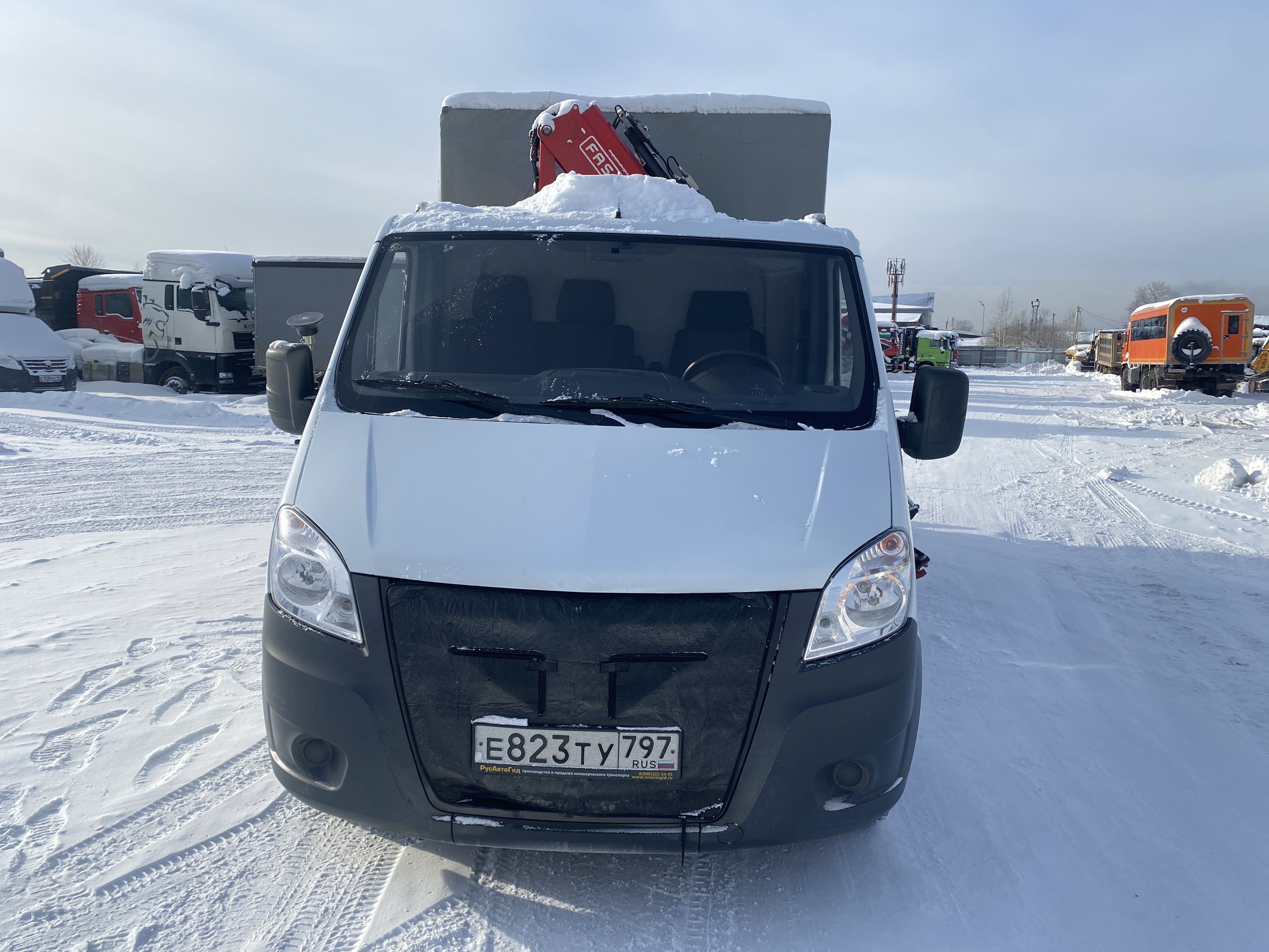 GAZ GAZELLE NEXT Бортовой с КМУ 2784BB — Б/У, 2024 г.