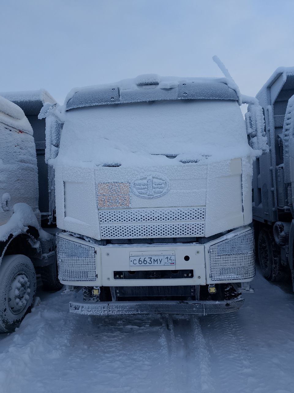 FAW J6 8x4 Самосвал CA3310P66K24T4E5 — Б/У, 2023 г.