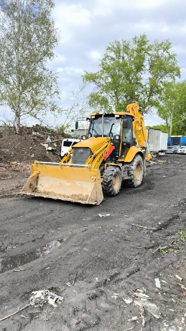 SDLG (Shandong Lingong Construction Machinery Co., PowerCat) B877F — Б/У, 2025 г. (Новосибирск, новый)