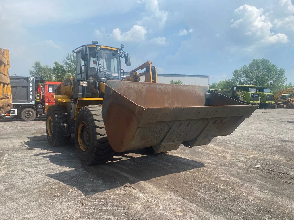 LiuGong CLG 855 Фронтальный погрузчик CLG855H — Б/У, 2022 г.