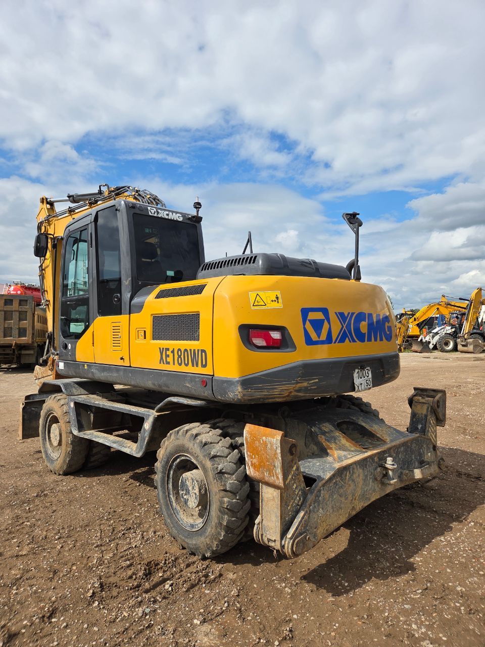 XCMG XE180 Экскаватор колесный XE180WD — Б/У, 2023 г.